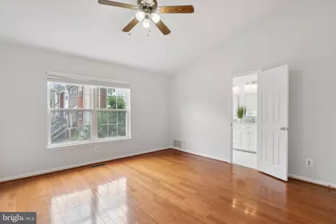 1800 Lansdowne Way, Silver Spring, MD 20910 photo 11