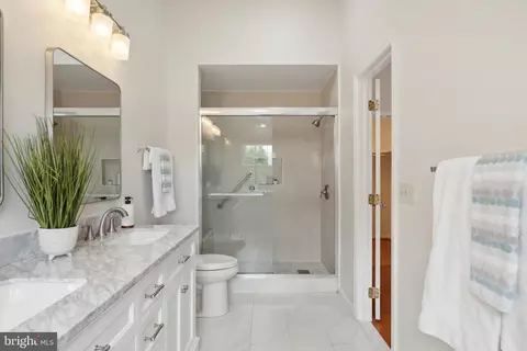 1800 Lansdowne Way, Silver Spring, MD 20910 photo 15