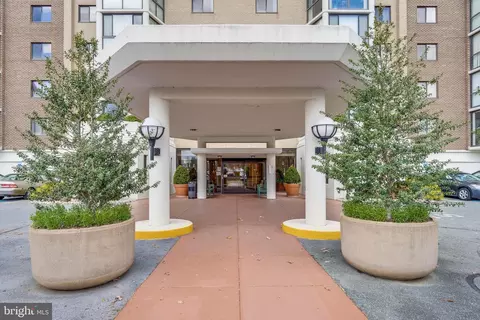 15115 Interlachen Dr #3-714, Silver Spring, MD 20906