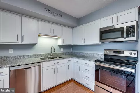 Kitchen - 15115 Interlachen Dr #3-714, Silver Spring, MD 20906 photo 2 of 3
