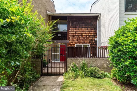 158 New Mark Esplanade, Rockville, MD 20850