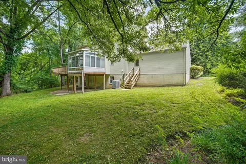 Exterior - 204 Stonegate Dr, Silver Spring, MD 20905 photo 12 of 12