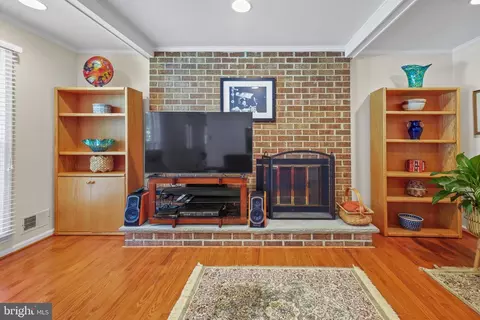 Living - 204 Stonegate Dr, Silver Spring, MD 20905 photo 2 of 3