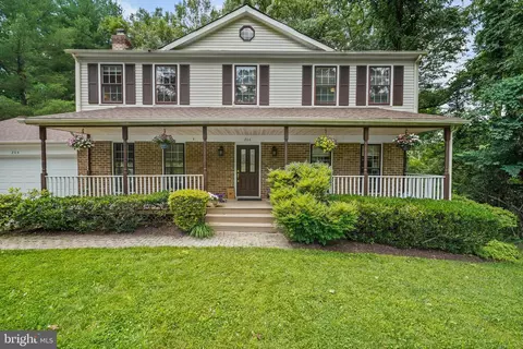 Exterior - 204 Stonegate Dr, Silver Spring, MD 20905 photo 2 of 12