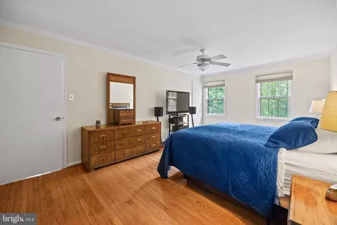 Bedroom - 204 Stonegate Dr, Silver Spring, MD 20905 photo 4 of 8