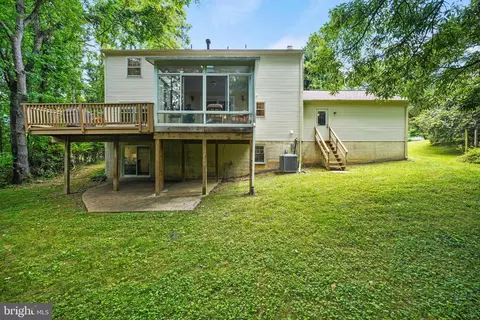 Exterior - 204 Stonegate Dr, Silver Spring, MD 20905 photo 11 of 12