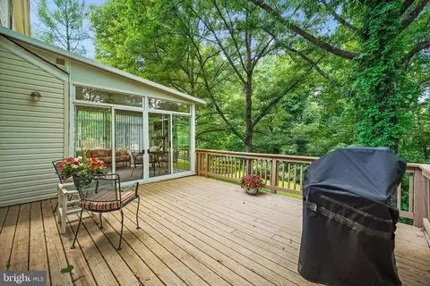 Exterior - 204 Stonegate Dr, Silver Spring, MD 20905 photo 7 of 12
