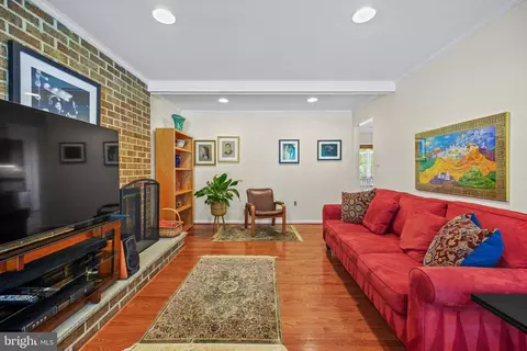 Living - 204 Stonegate Dr, Silver Spring, MD 20905 photo 3 of 3