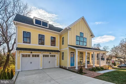 Exterior - 2424 Forest Glen Rd, Silver Spring, MD 20910 photo 3 of 6