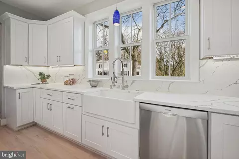 Kitchen - 2424 Forest Glen Rd, Silver Spring, MD 20910 photo 3 of 7