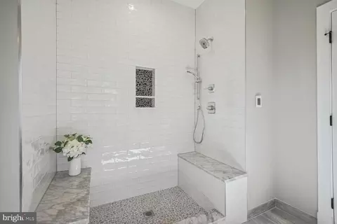Bath - 2424 Forest Glen Rd, Silver Spring, MD 20910 photo 2 of 6