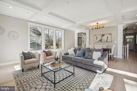 Living - 2424 Forest Glen Rd, Silver Spring, MD 20910 photo 2 of 4