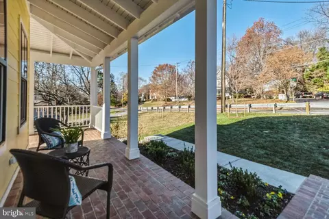Exterior - 2424 Forest Glen Rd, Silver Spring, MD 20910 photo 4 of 6