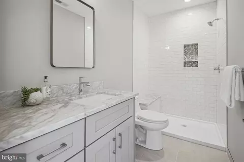Bath - 2424 Forest Glen Rd, Silver Spring, MD 20910 photo 6 of 6