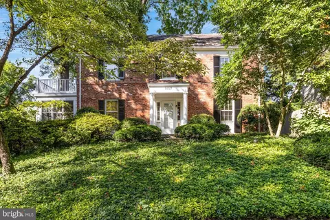 5107 Duvall Dr, Bethesda, MD 20816