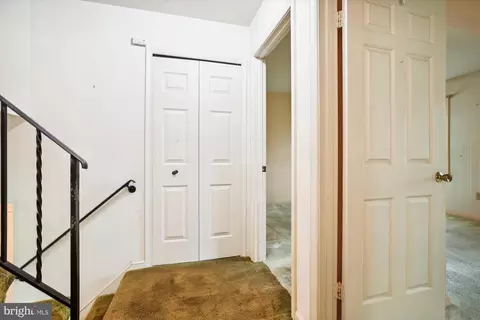 Entry Way - 18420 Tranquil Ln, Olney, MD 20832 photo 5 of 9