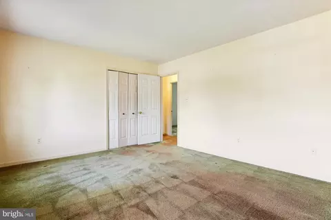 Bedroom - 18420 Tranquil Ln, Olney, MD 20832 photo 6 of 9