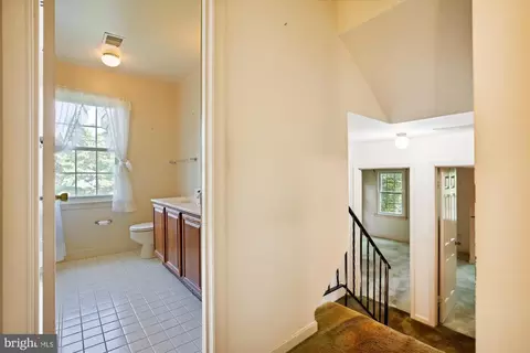 Entry Way - 18420 Tranquil Ln, Olney, MD 20832 photo 8 of 9