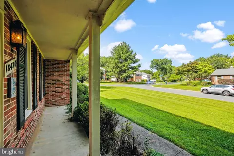 Exterior - 18420 Tranquil Ln, Olney, MD 20832 photo 5 of 18