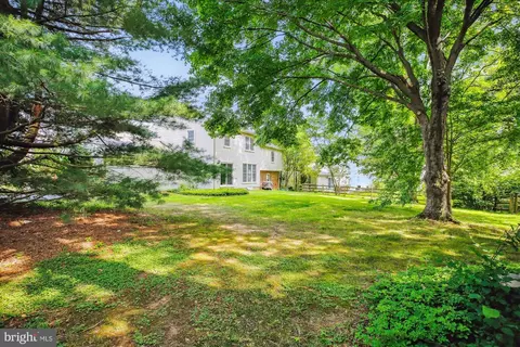 Exterior - 18420 Tranquil Ln, Olney, MD 20832 photo 11 of 18