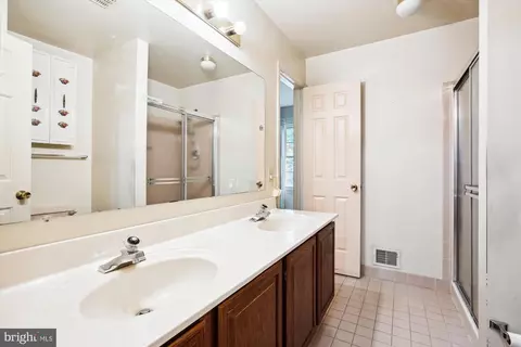 Bath - 18420 Tranquil Ln, Olney, MD 20832 photo 2 of 3