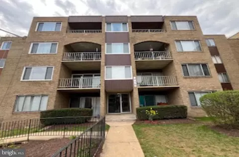 410 Girard St #67, Gaithersburg, MD 20877