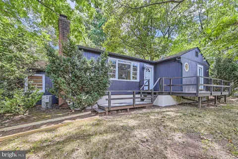 106 E Deer Park Dr, Gaithersburg, MD 20877