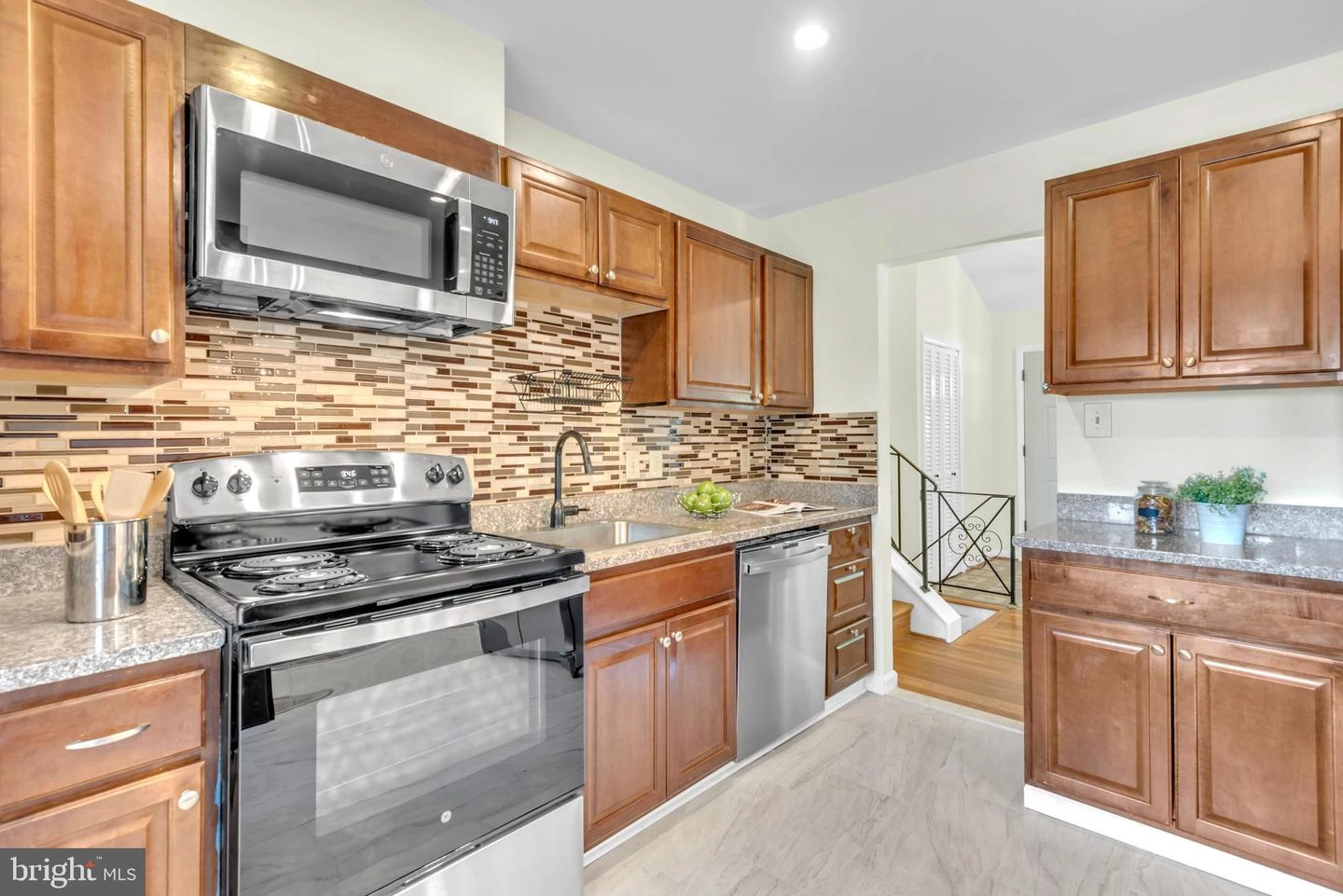 1006 Caddington Ave, Silver Spring, MD 20901 photo 9