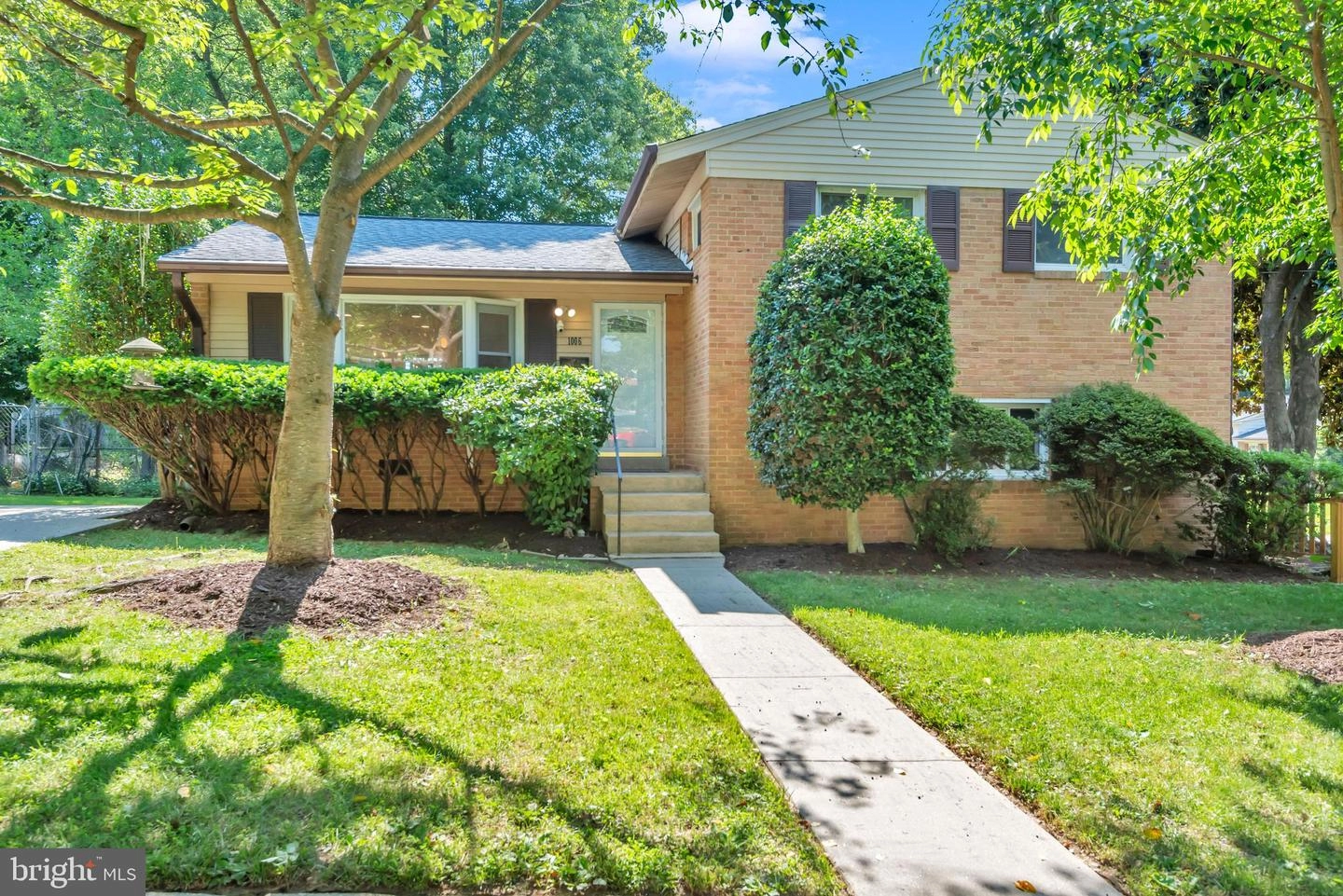 1006 Caddington Ave, Silver Spring, MD 20901 photo 1