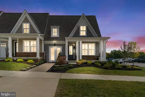 13323 Petrel St, Clarksburg, MD 20871