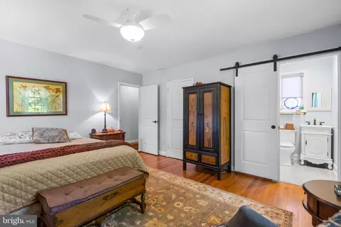 Bedroom - 8917 Whitney St, Silver Spring, MD 20901 photo 2 of 4