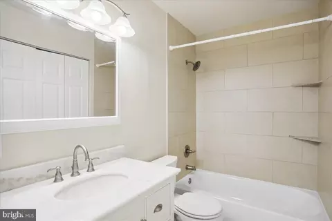 Bath - 1760 Wilcox Ln, Silver Spring, MD 20906 photo 2 of 3