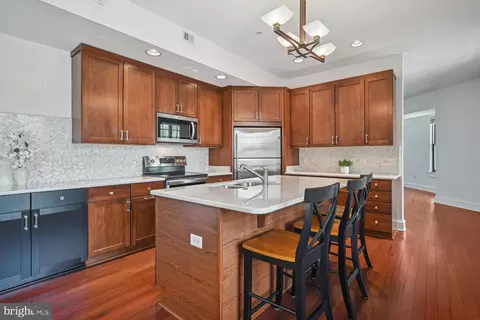 9610 Dewitt Dr #B414, Silver Spring, MD 20910 photo 7