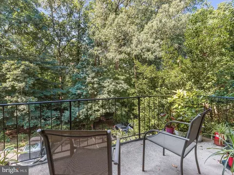 Exterior - 8614 Manchester Rd #7, Silver Spring, MD 20901 photo 1 of 2