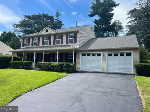 15456 Indianola Dr, Derwood, MD 20855