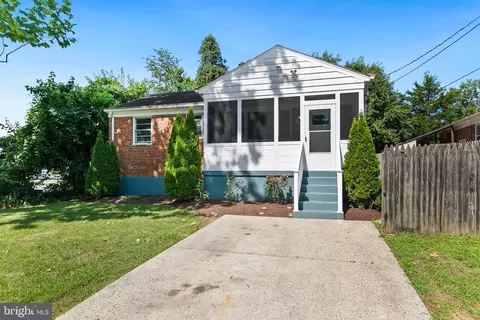 10908 Glenhaven Pkwy, Silver Spring, MD 20902 photo 4