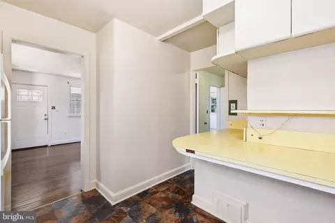 10908 Glenhaven Pkwy, Silver Spring, MD 20902 photo 17