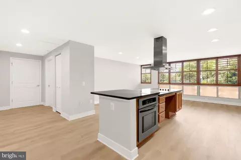 1220 Blair Mill Rd #L02, Silver Spring, MD 20910 photo 8
