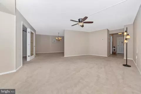 Living - 15115 Interlachen Dr #3-704, Silver Spring, MD 20906 photo 5 of 8