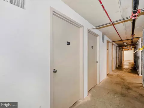 Entry Way - 15115 Interlachen Dr #3-704, Silver Spring, MD 20906 photo 5 of 7