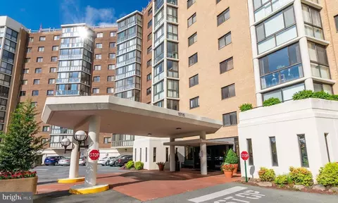 15115 Interlachen Dr #3-704, Silver Spring, MD 20906
