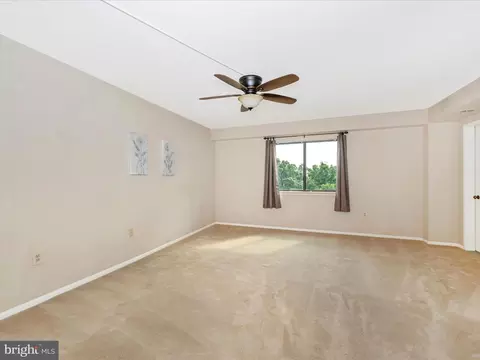 Bedroom - 15115 Interlachen Dr #3-704, Silver Spring, MD 20906 photo 3 of 4