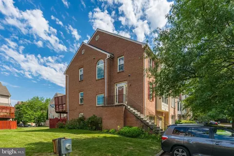 Exterior - 2111 Wagon Trail Pl, Silver Spring, MD 20906 photo 7 of 8