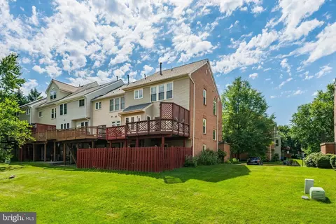 Exterior - 2111 Wagon Trail Pl, Silver Spring, MD 20906 photo 6 of 8