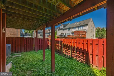 Exterior - 2111 Wagon Trail Pl, Silver Spring, MD 20906 photo 4 of 8