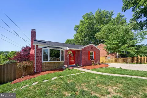 Exterior - 2410 Dennis Ave, Silver Spring, MD 20902 photo 2 of 3