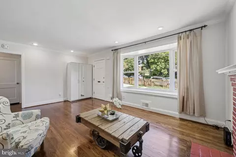 Living - 2410 Dennis Ave, Silver Spring, MD 20902 photo 5 of 5