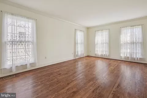 Living - 13412 Rippling Brook Dr, Silver Spring, MD 20906 photo 1 of 3