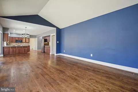 Entry Way - 13412 Rippling Brook Dr, Silver Spring, MD 20906 photo 3 of 4