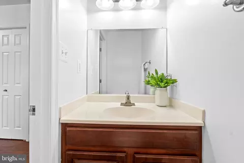 2957 Schoolhouse Cir, Silver Spring, MD 20902 photo 7